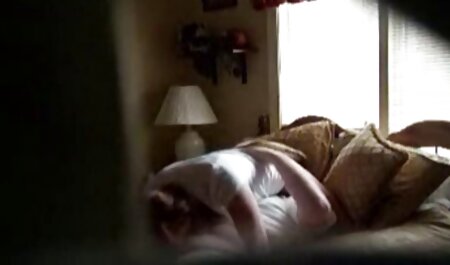 Sex for the New Year 2017 with a snow girl is sex film anal opgenomen in het bed van de pasgehuwden die de liefde bedrijven tot de ochtend